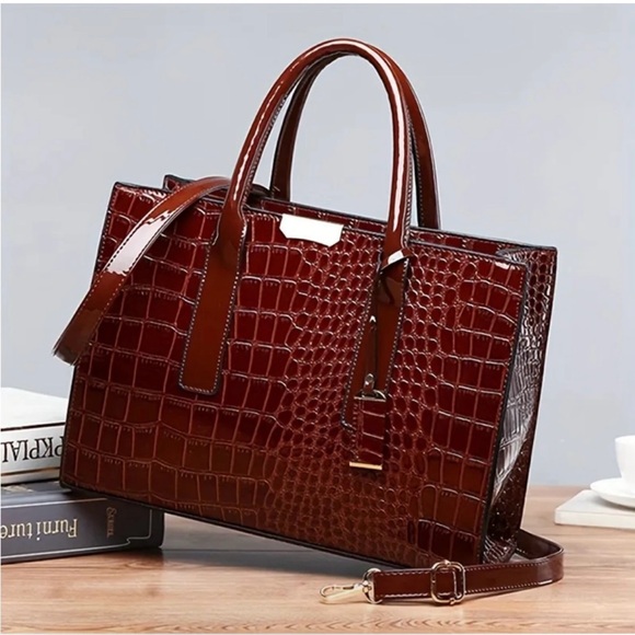 Elegant Brown Crocodile-Embossed Women's Handbag - Picture 2 of 3